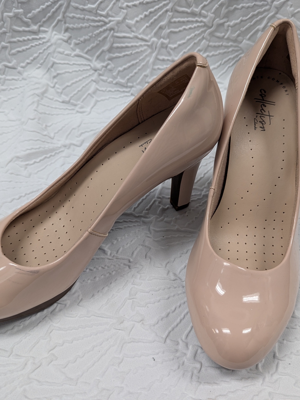 Clarks Ultimate Comfort Collection Nude Patent Leather Pump - Women
